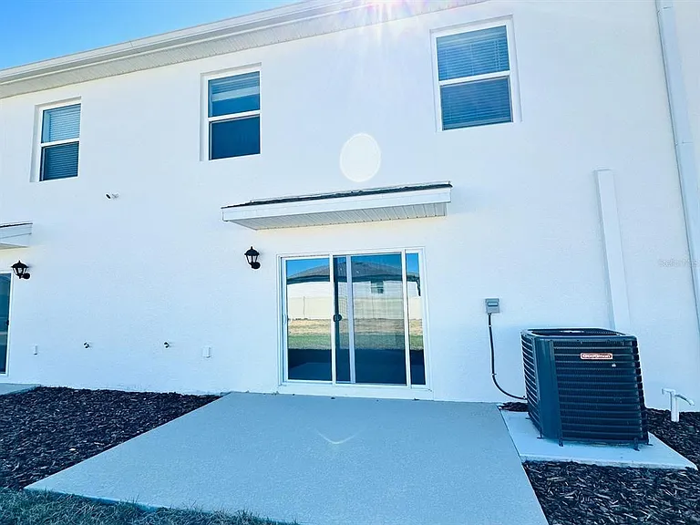 1335 Tallowwood Ln — Photo 15