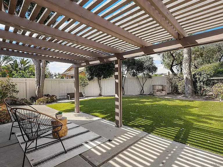 13488 Grain Ln — Photo 15