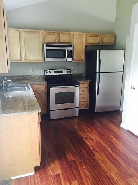 2nd image of 1644 Raintree Ct