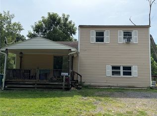 4421 Meadowbrook Dr, Leavittsburg, OH 44430