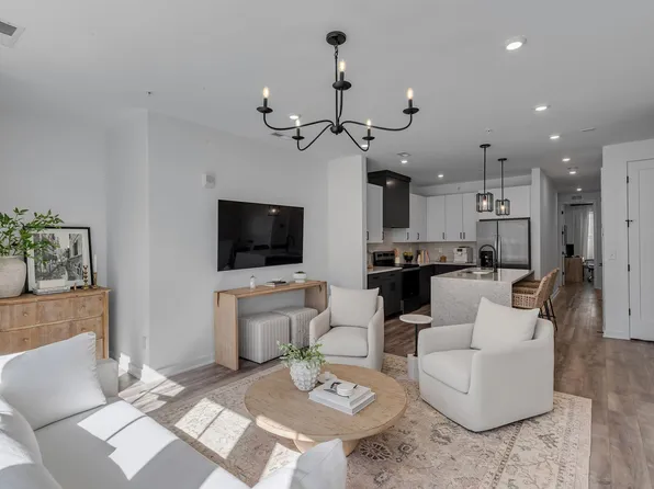 2008 Edison Park Ln, Nashville, TN 37209