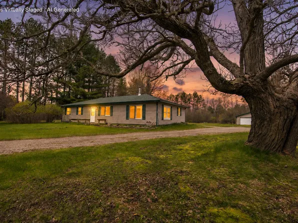 1190 Meadow Rd, Tawas City, MI 48763