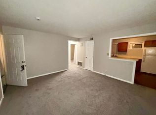 1320 S Crane St, Independence, MO 64055