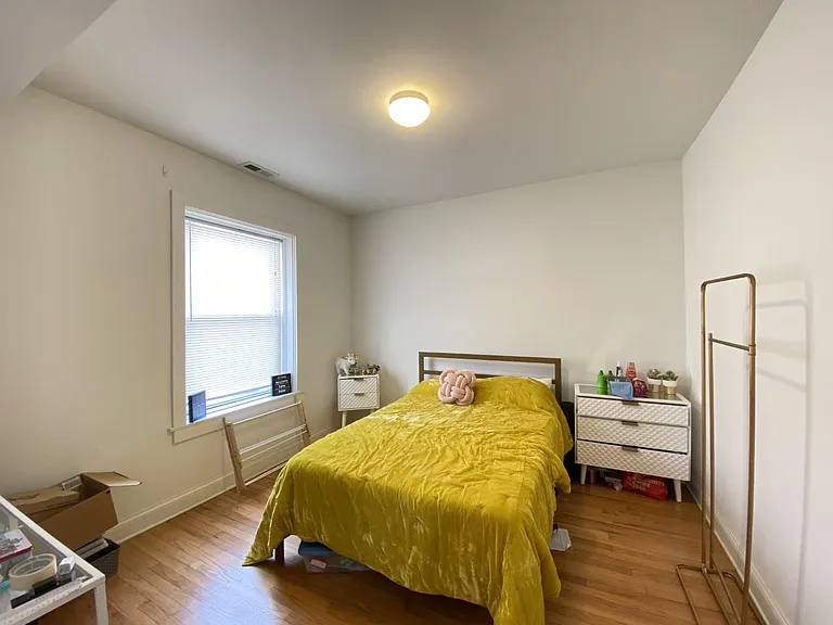 4435-37 W Gunnison St #3E — Photo 7