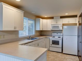 M0977 Little Valley Apartments 30160 SR 20, Oak Harbor, WA 98277