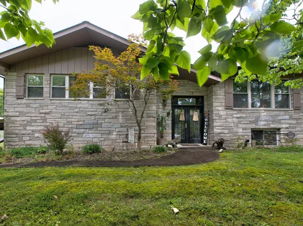 609 Crestview Ln, Morehead, KY 40351