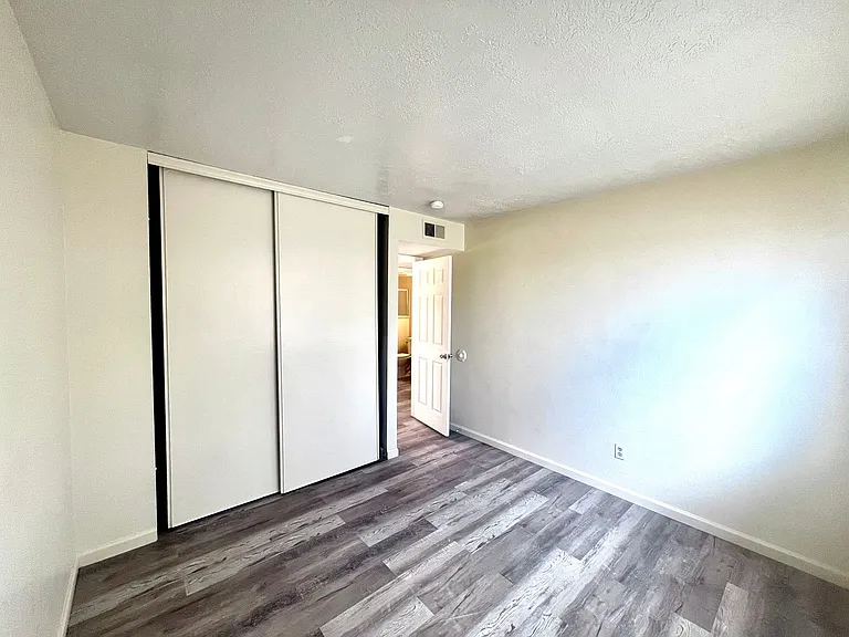 874 Baltic Ave SE — Photo 21