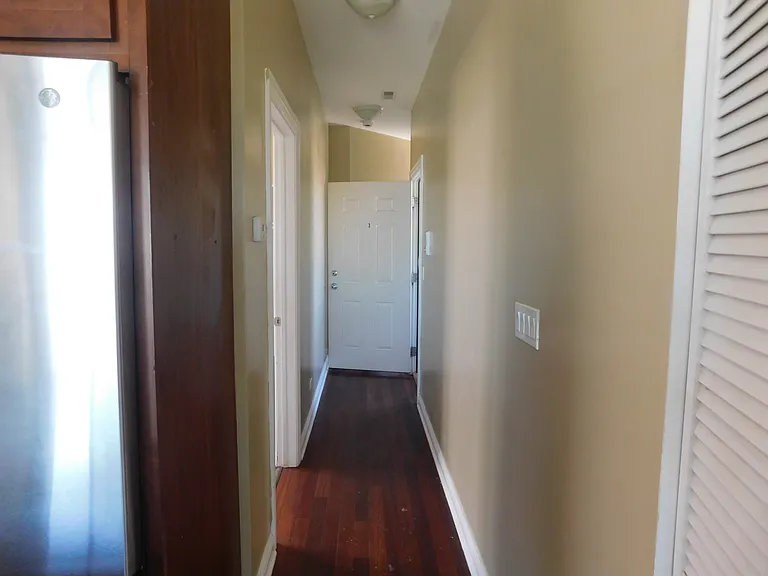 1612 N Nagle Ave #3 — Photo 7