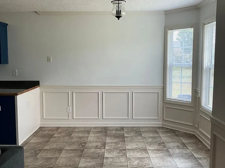 220 Jeremy Dr — Photo 30