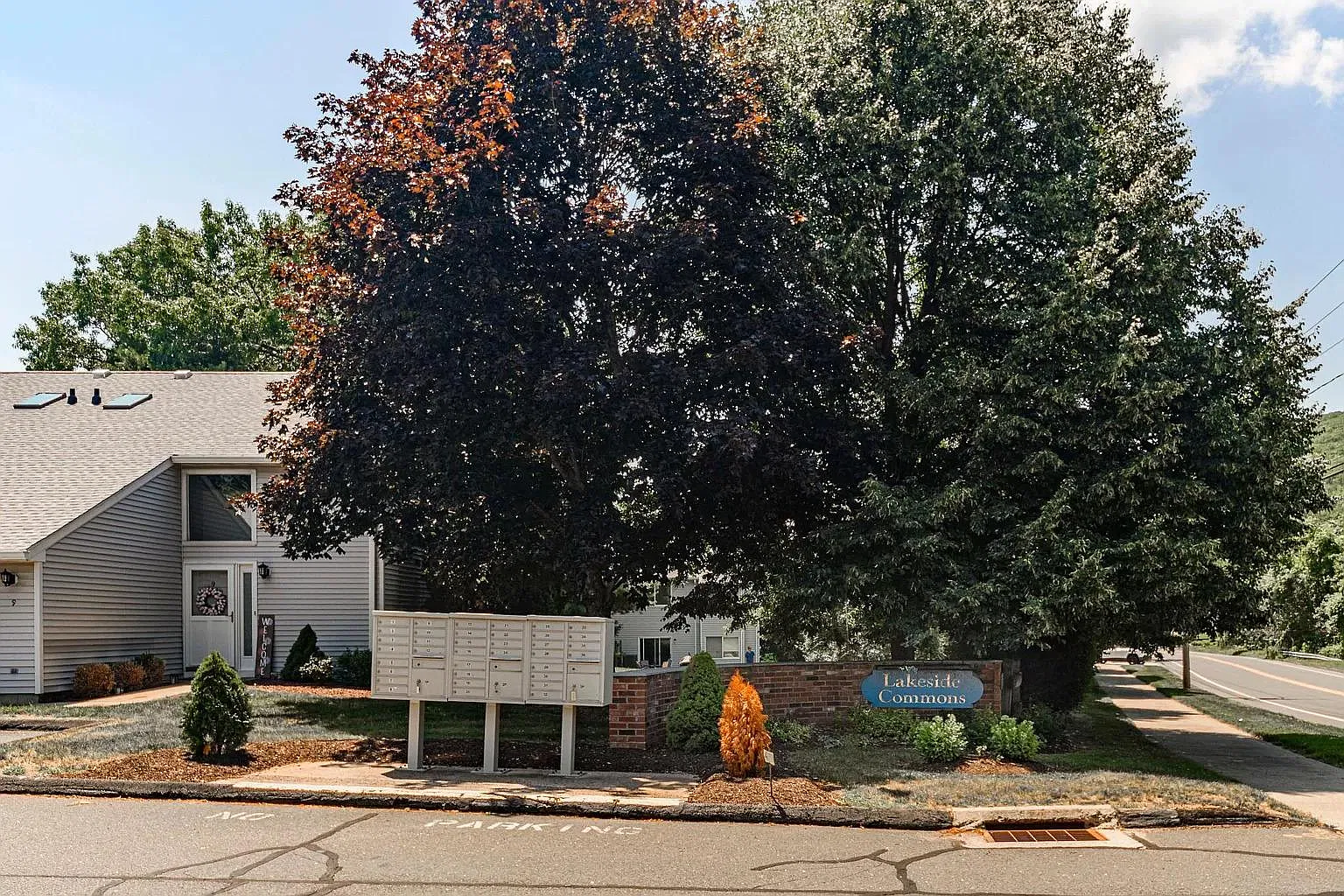 705 Lake Ave — Photo 4