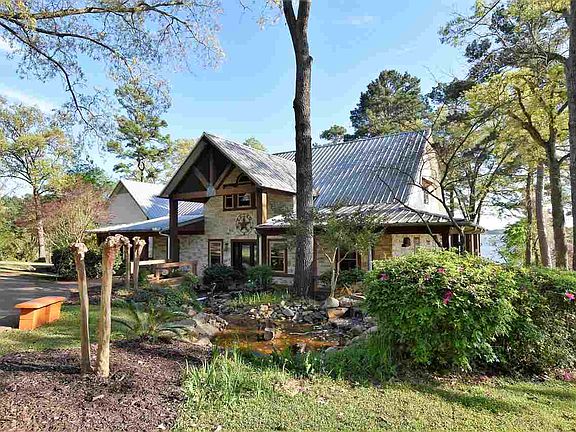 2nd image of 3021 E Lake Dr