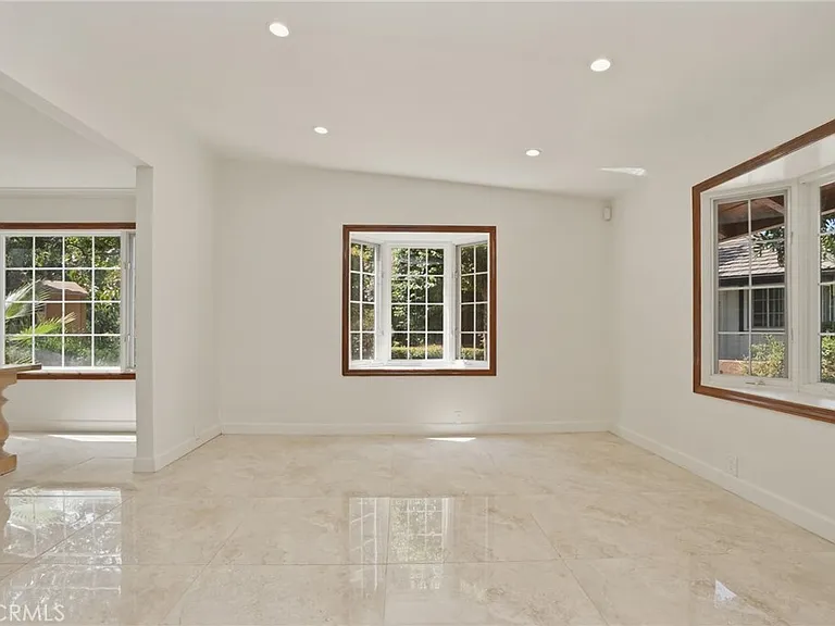 16682 Oakhurst Cir — Photo 15