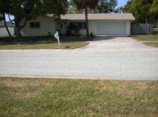 14002 Lookout Way, Seminole, FL 33776