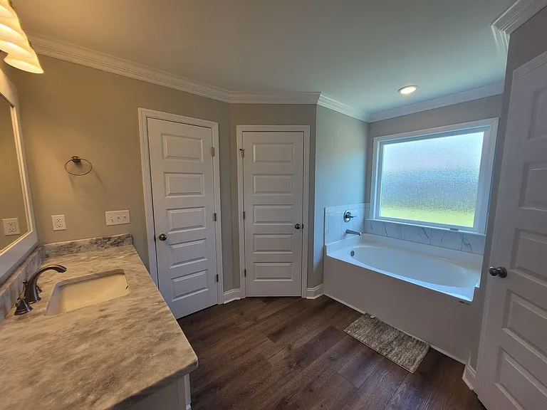 3925 Duke Ct — Photo 10