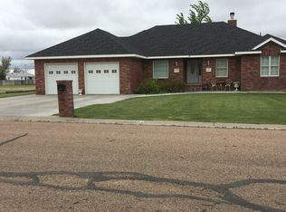 1053 Glen St, Elkhart, KS 67950