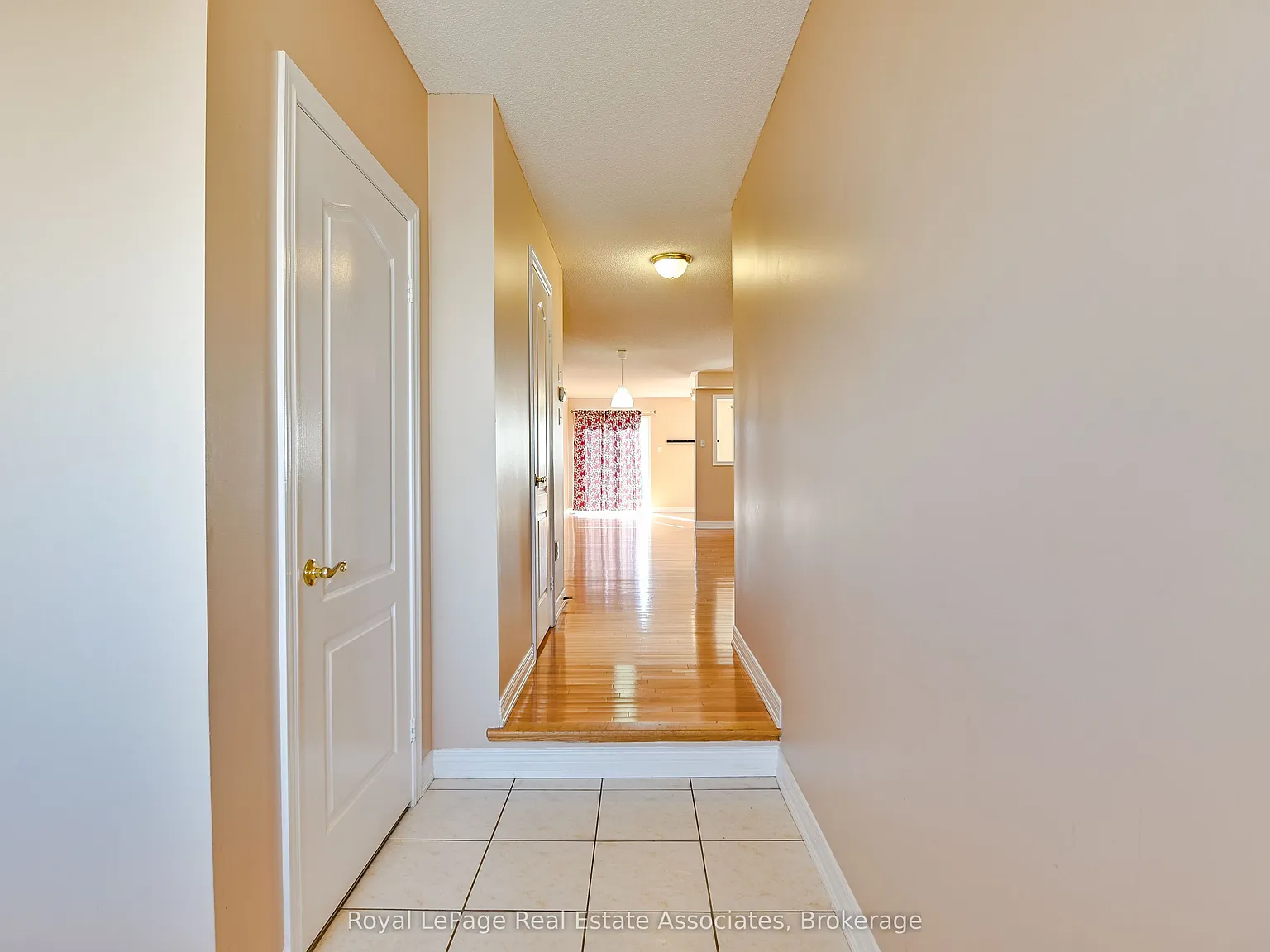 3 bed, $2,900 — Photo 2