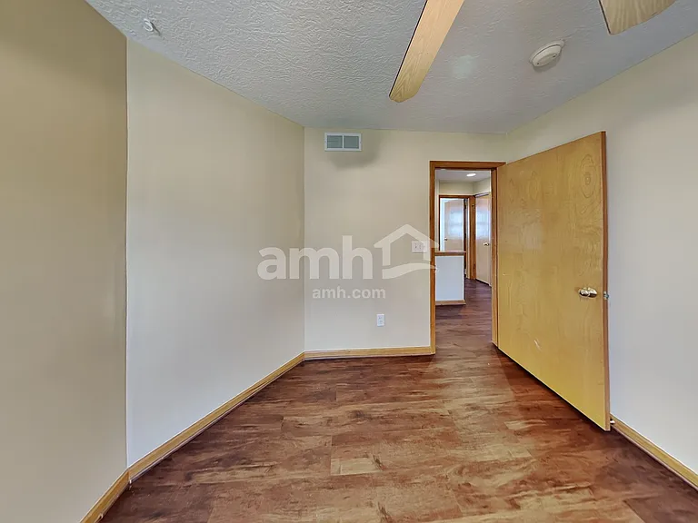 242 Iris Trail Dr — Photo 16