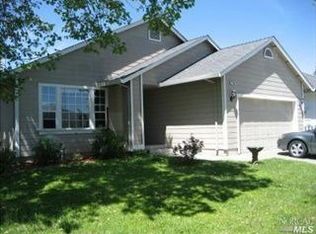 2709 Bond St, Santa Rosa, CA 95407