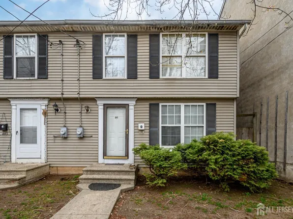 641 Lamberton St, Trenton, NJ 08611