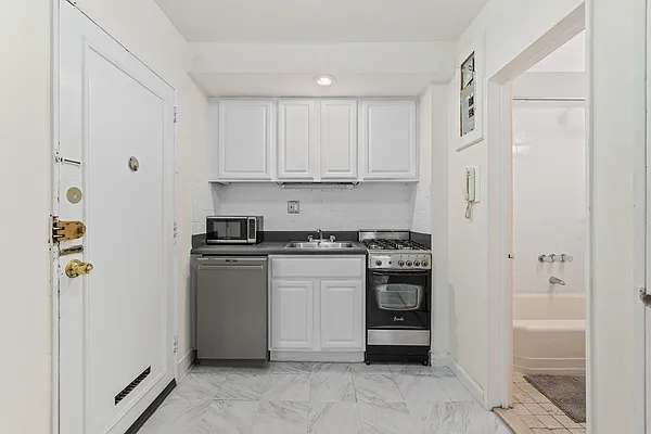 Rented by Vector New York, LLC | media 2