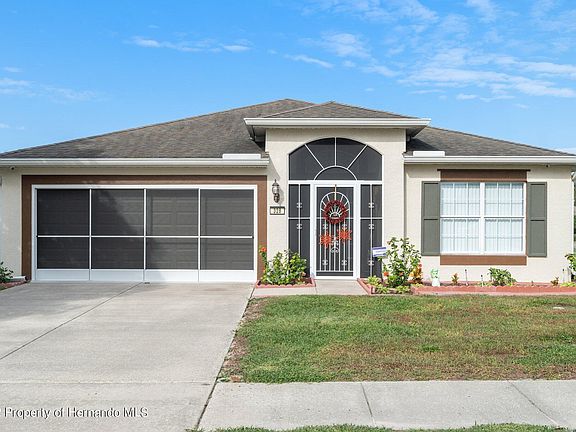 3rd image of 328 Sea Holly Dr