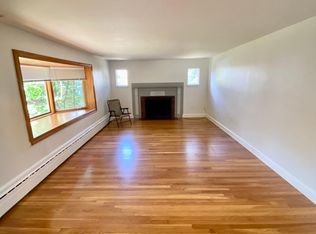 100 Longfellow Rd, Newton, MA 02462