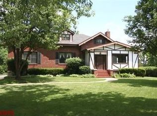 751 Hurstgreen Rd, Saint Louis, MO 63119