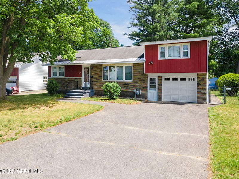 5th image of 1397 Fern Avenue