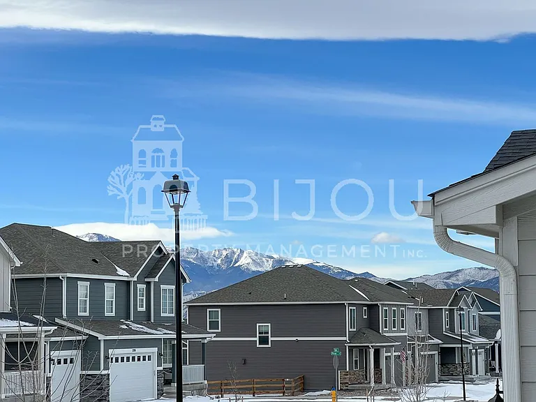 5250 Makalu Dr — Photo 3