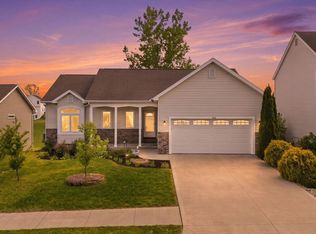 2616 Pine Cone Ln, Warsaw, IN 46582