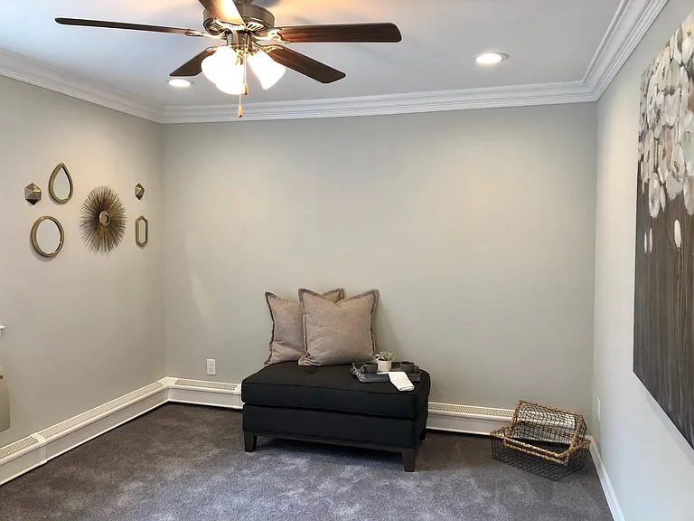 Fairfield Village at Levittown — Photo 16