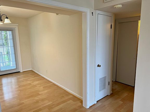4th image of 300 4th Ave S #1