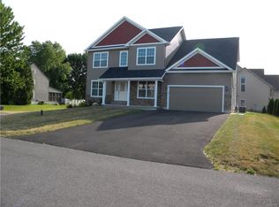 17 Mann Dr, Liverpool, NY 13088