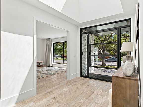 4th image of 6915 Stefani Dr
