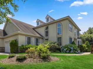 29 Wyckoff Way, Chester, NJ 07930