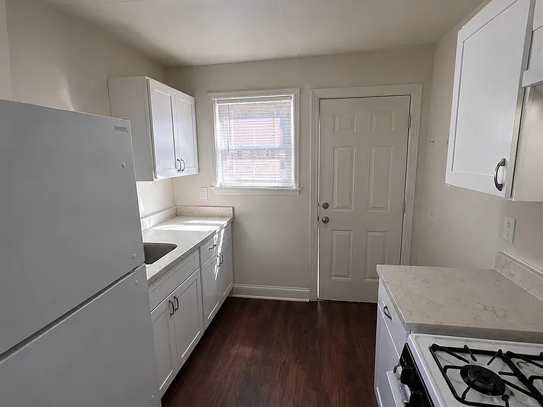 1254 Estelle St #1254 — Photo 6