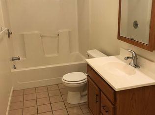 185 S Coldbrook Ave APT D, Chambersburg, PA 17201