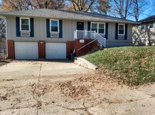 3714 S Breckenridge Dr, Independence, MO 64055