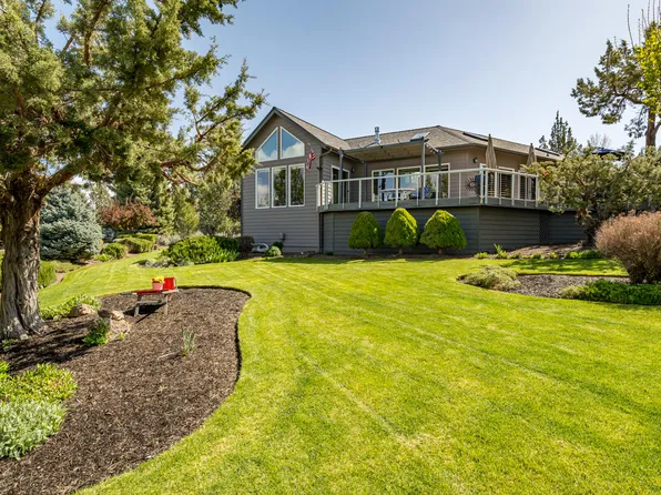 1938 Osprey Dr, Redmond, OR 97756