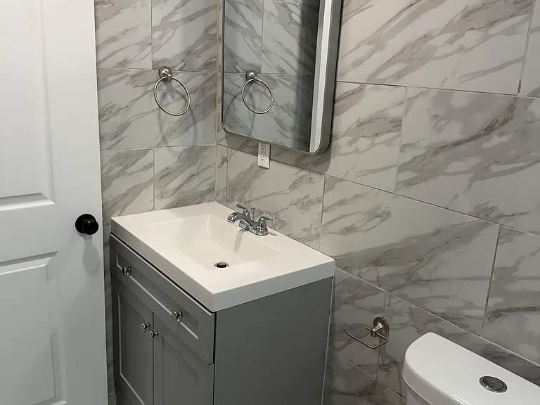 8640 Baring Cross St — Photo 11