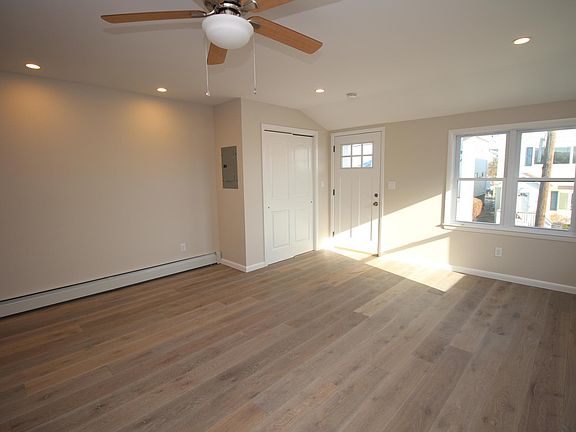 5th image of 10 West Blvd