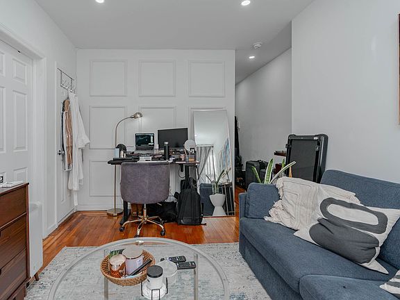 5th image of 2554 38th St APT 2B
