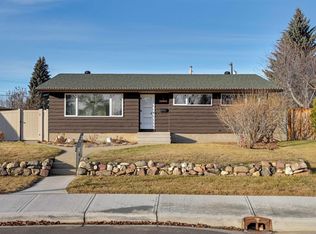 9648 74th St NW, Edmonton, AB T6B 2B9