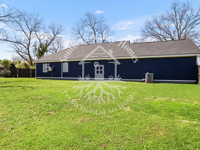 102 Duxbury Ct — Photo 33
