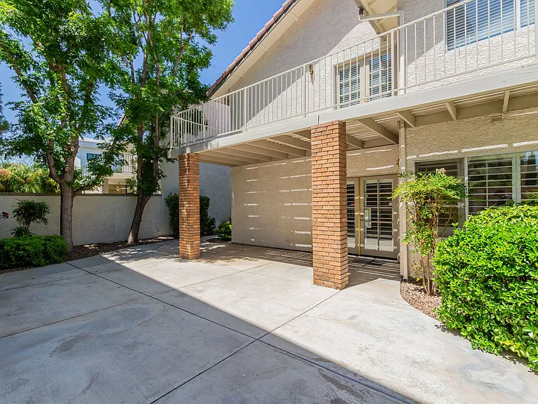 861 Vegas Valley Dr — Photo 37