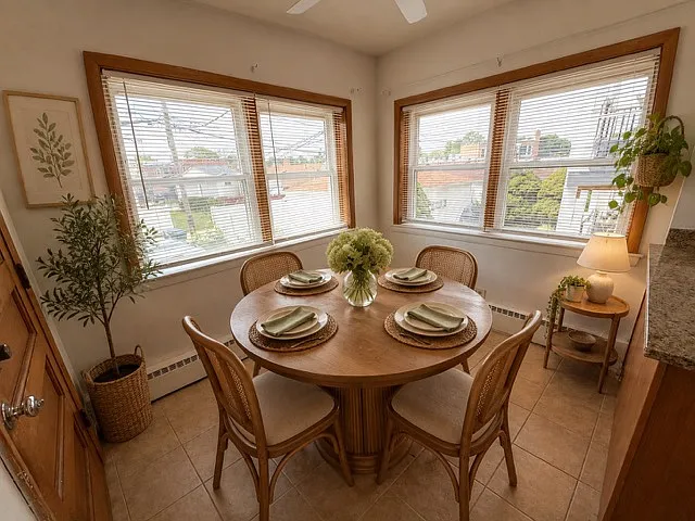 Eat in kitchen