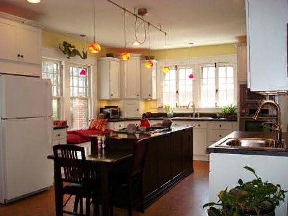 Chef's kitchen