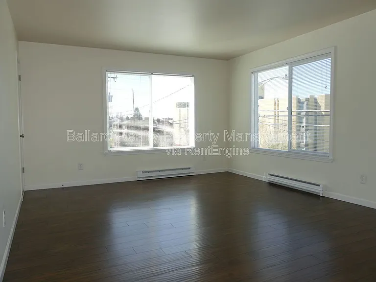 9030 Greenwood Ave N #202 — Photo 3