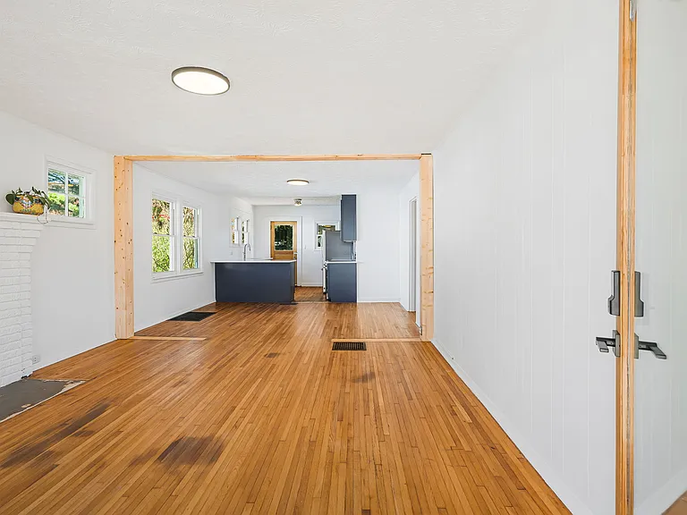 19 Jarrett St — Photo 5