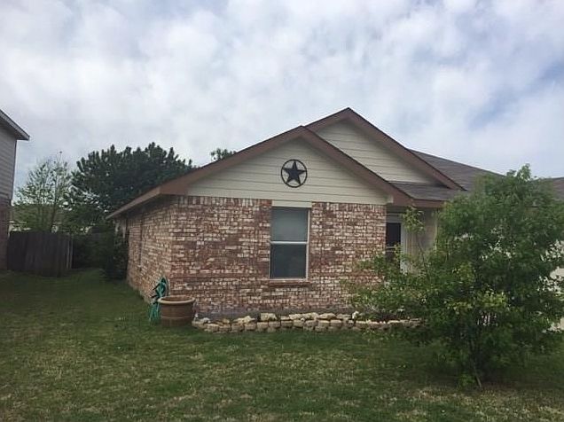 1st image of 4909 Parkrise Dr
